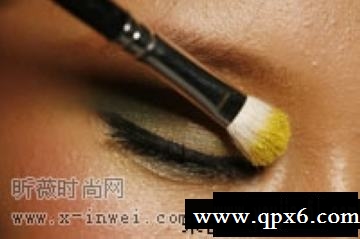 夏威夷的魅惑绿色眼影